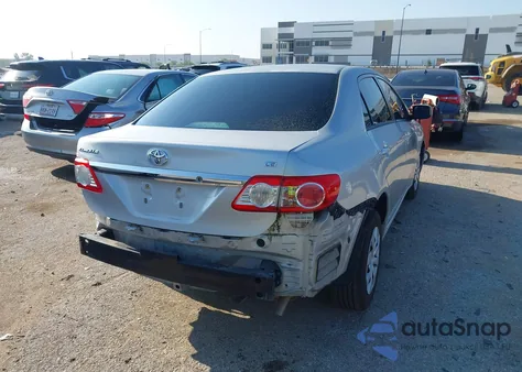 2011 Toyota Corolla Le z USA, uszkodzony, nr VIN 2T1BU4EEXBC605225